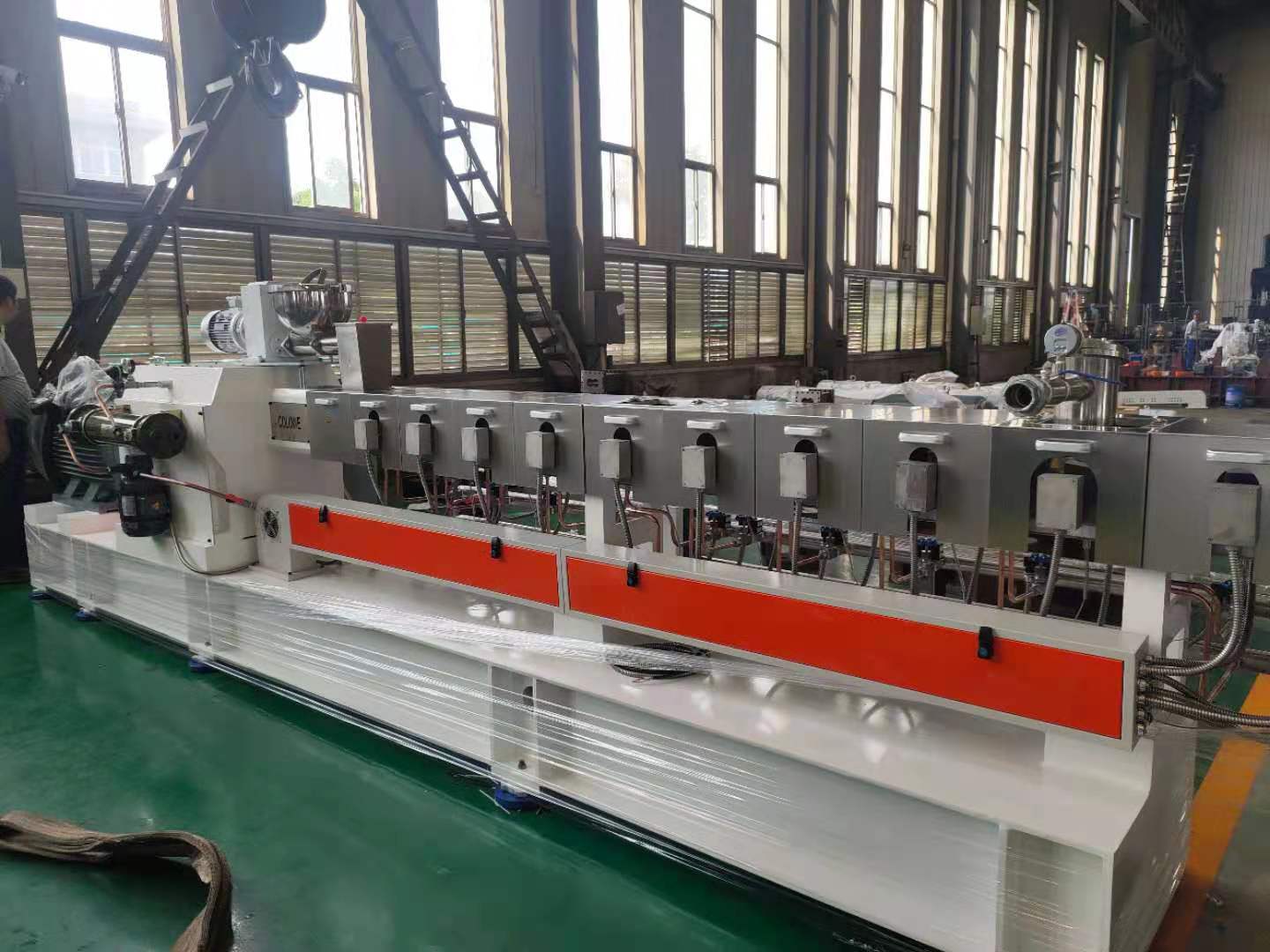 造粒機螺桿料筒故障修復(fù)方法 南京科隆威爾
